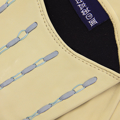 Перчатки женские "Dali Exclusive", укороченные, цвет: бежевый, размер 6,5 Производитель: Венгрия Артикул: 81 ETRO/WH AZUR инфо 8671d.